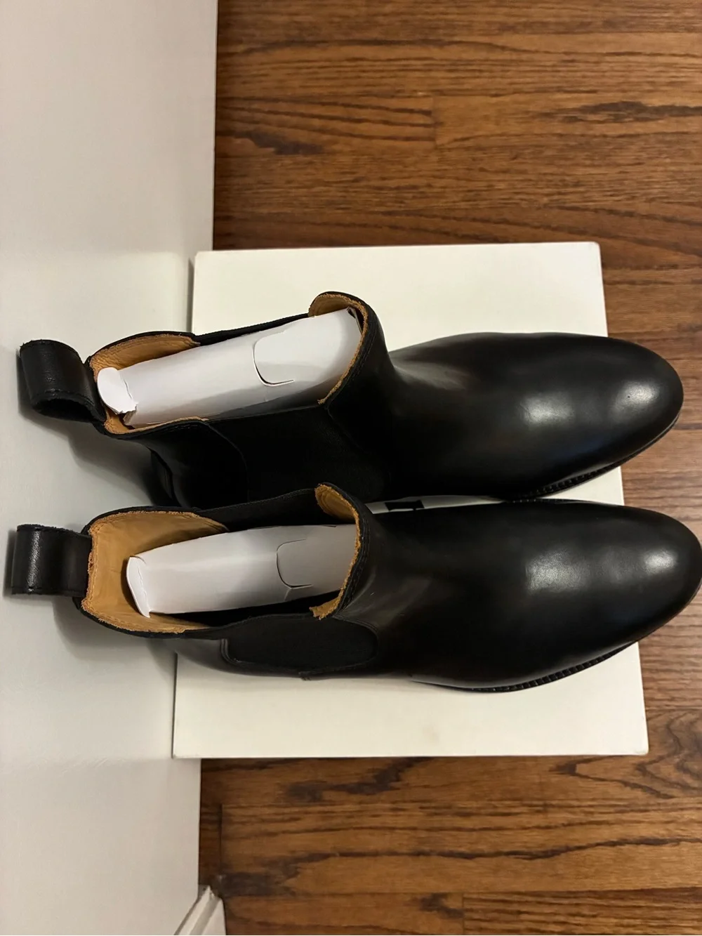 Quince Men's Essential Leather Dress Chelsea Boot Black Size 9 NIB
